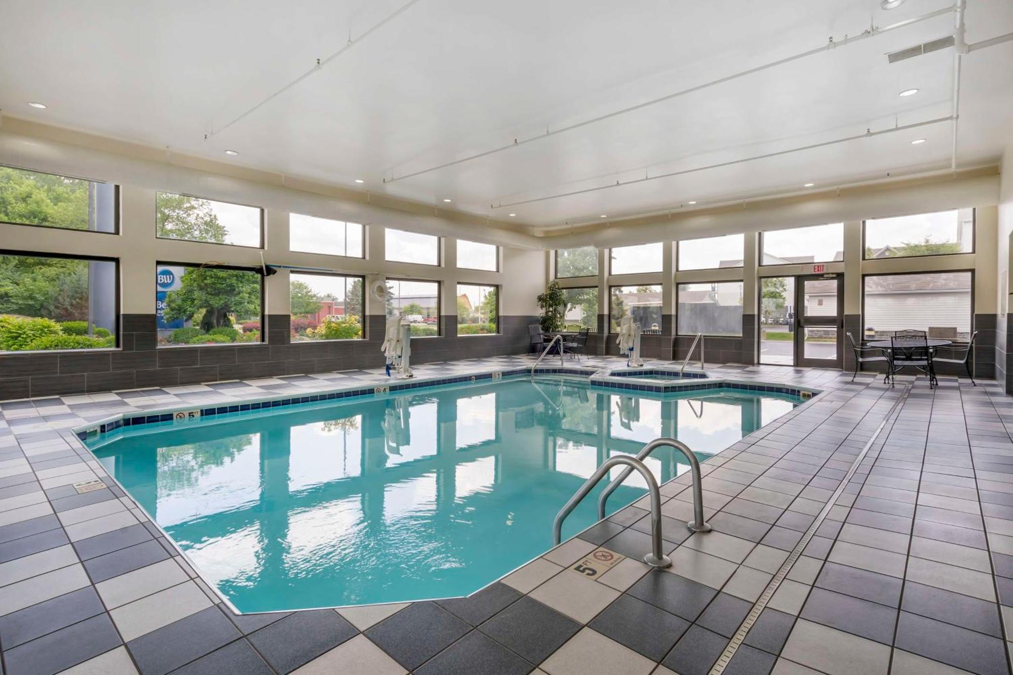 Best Western Suites Columbus Bagian luar foto