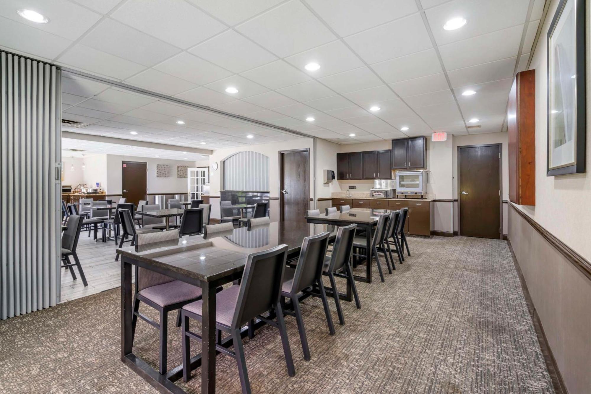 Best Western Suites Columbus Bagian luar foto
